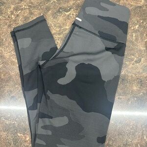 Aerie Black and Gray Camouflage Leggings